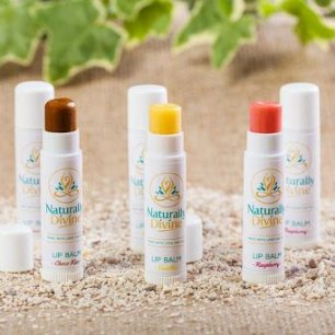 Naturally divine balzam za usne